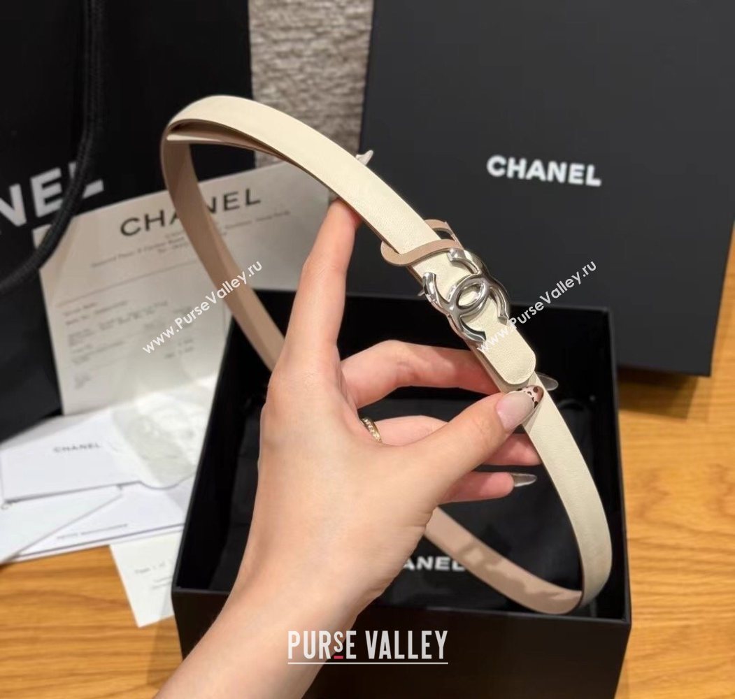 Chanel Reversible Calfskin Leather Belt 1.5cm with CC Buckle White/Silver 2025 CH091106 (99-250911139)