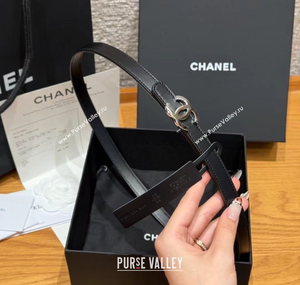 Chanel Reversible Calfskin Leather Belt 1.5cm with CC Buckle Black/Silver 2025 CH091106 (99-250911131)
