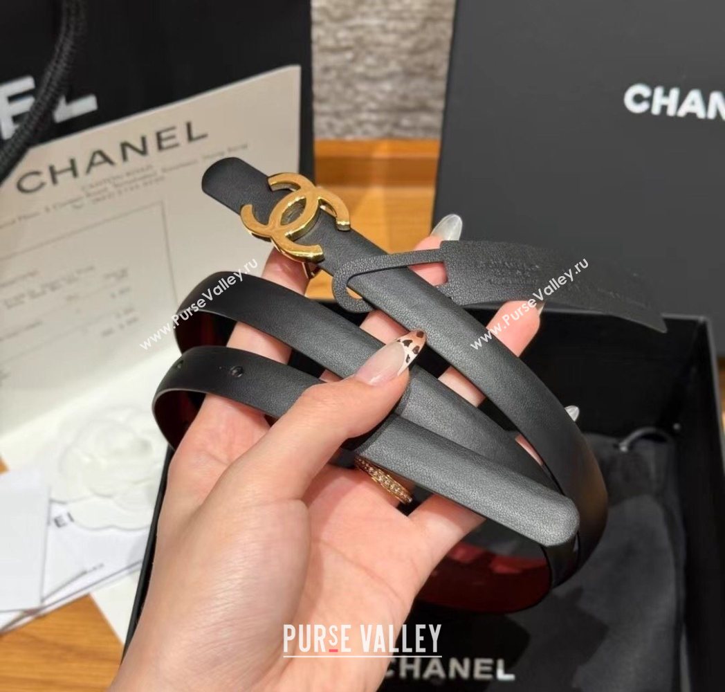 Chanel Reversible Calfskin Belt 1.5cm with CC Buckle Black/Burgundy/Gold 2025 CH091106 (99-250911132)