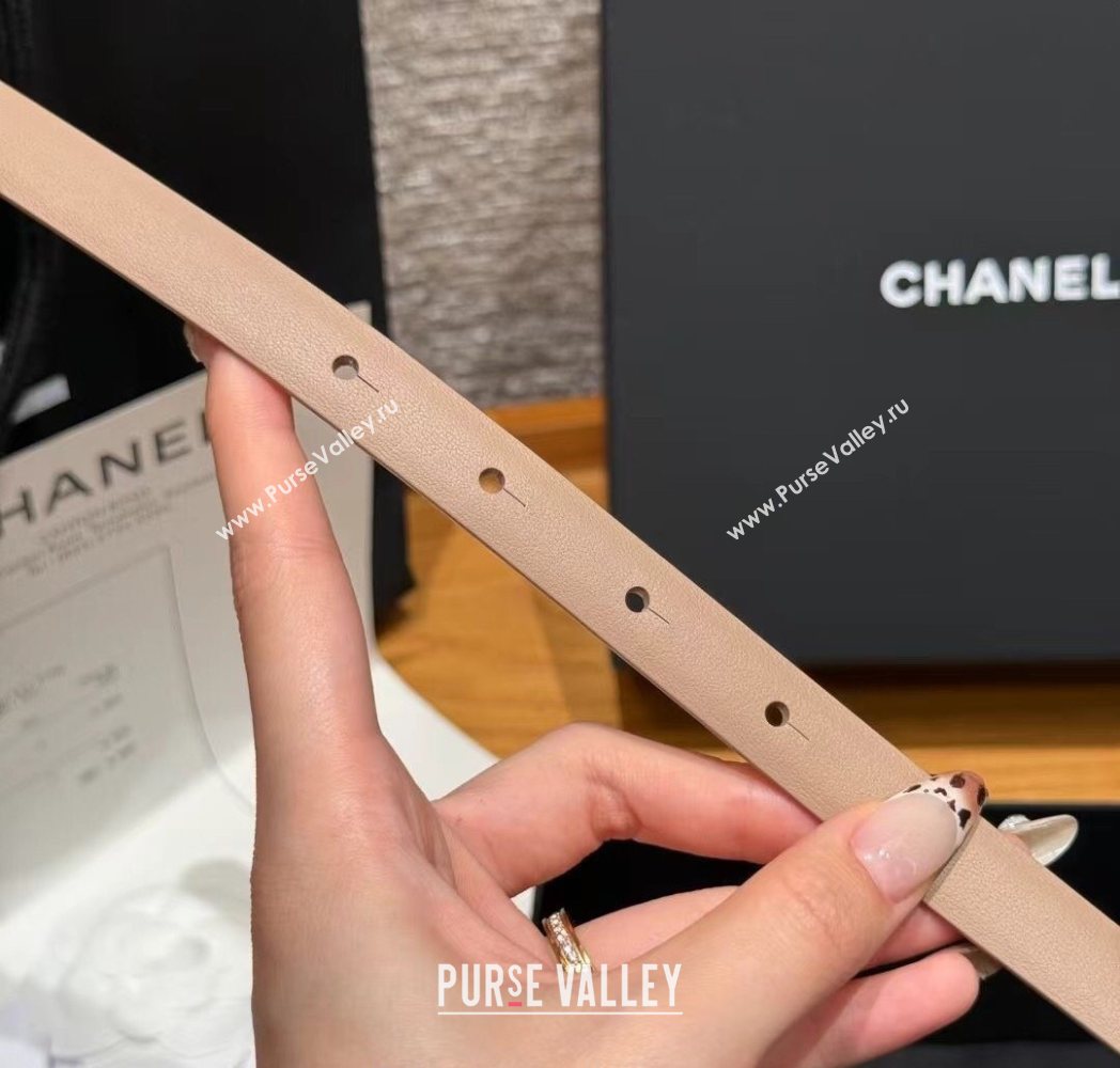 Chanel Reversible Calfskin Leather Belt 1.5cm with CC Buckle Beige/Gold 2025 CH091106 (99-250911134)