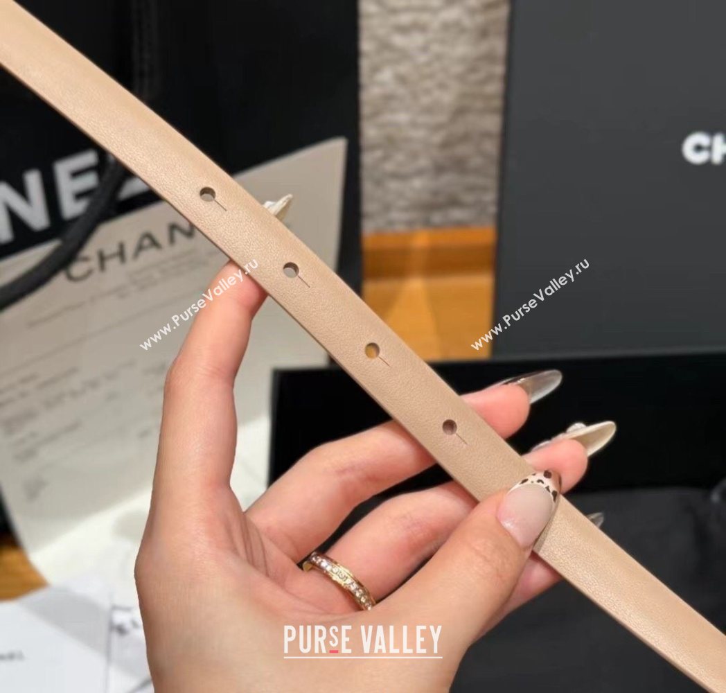 Chanel Reversible Calfskin Leather Belt 1.5cm with CC Buckle Beige/Silver 2025 CH091106 (99-250911135)