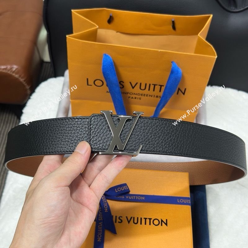 Louis Vuitton Reversible Togo Grained Leather Belt 4cm with LV Buckle All Black 2025 LV091202 (99-250912119)