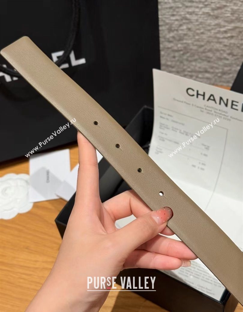 Chanel Calfskin Leather Reversible Belt 3cm with CC Buckle Grey/Gold 2025 1231 (99-251231119)