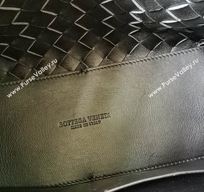 Bottega Veneta Small Andiamo Top Handle Bag in Intrecciato Leather Black/Gold 2025 743568 (WT-250205016)