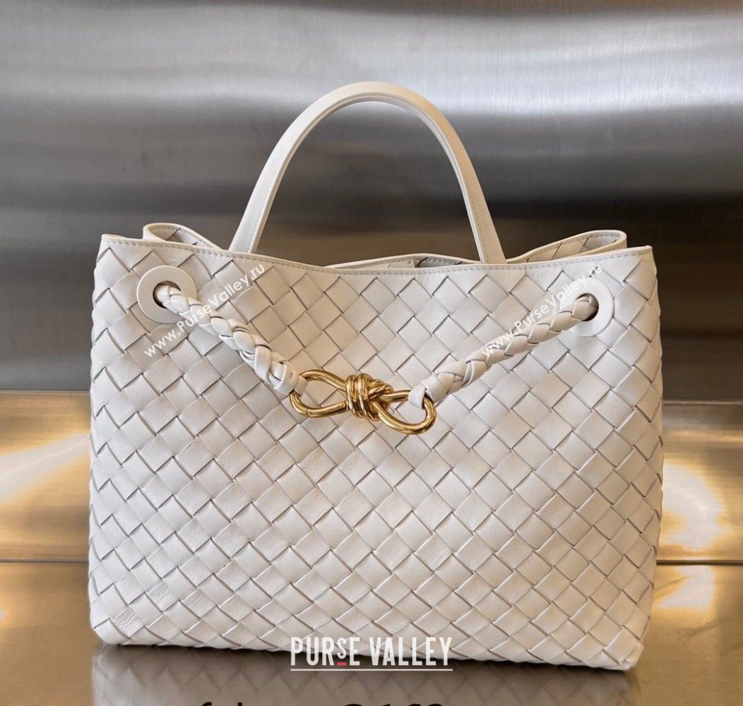 Bottega Veneta Medium Andiamo Top Handle Bag in Intrecciato Leather White/Gold 743572 2025 0731 (WT-250731029)