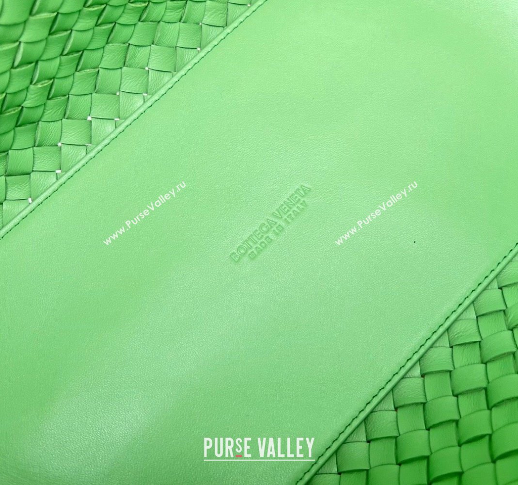 Bottega Veneta Medium Cabat Tote Bag in Intrecciato Leather Lemond Green 2023 608810 (WT-231212072)