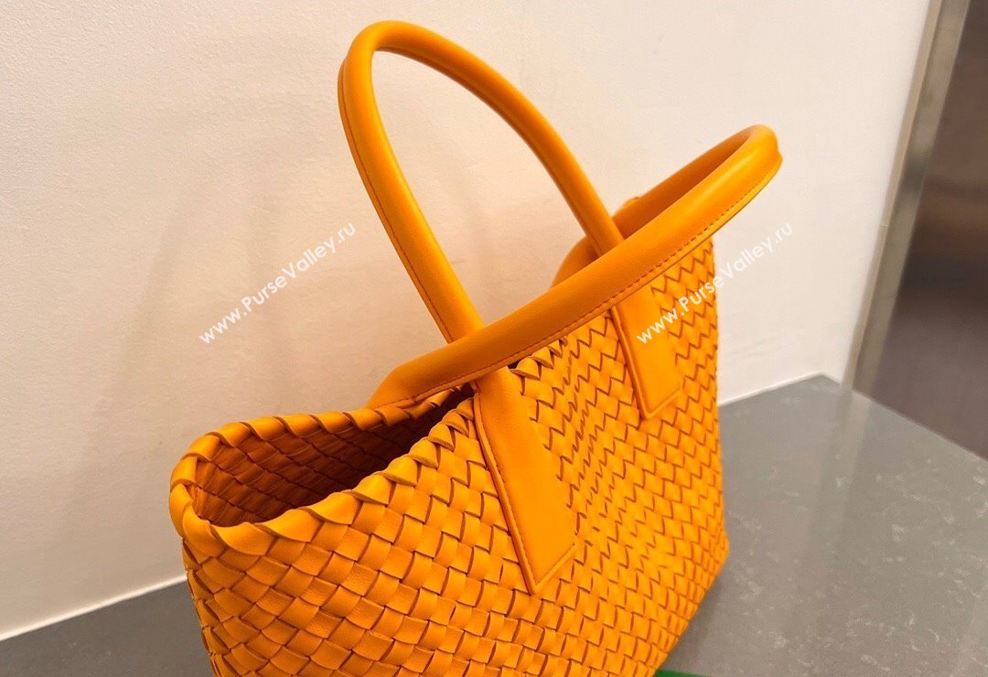 Bottega Veneta Medium Cabat Tote Bag in Intrecciato Leather Orange 2023 608810 (WT-231212073)