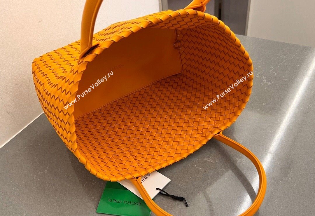 Bottega Veneta Medium Cabat Tote Bag in Intrecciato Leather Orange 2023 608810 (WT-231212073)