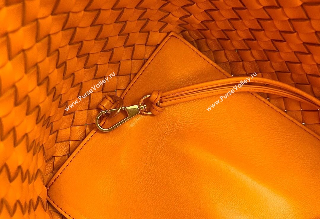 Bottega Veneta Medium Cabat Tote Bag in Intrecciato Leather Orange 2023 608810 (WT-231212073)