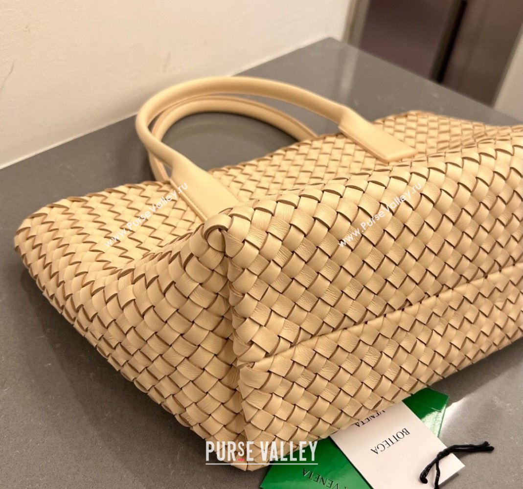 Bottega Veneta Medium Cabat Tote Bag in Intrecciato Leather Porridge Yellow 2023 608810 (WT-231212077)