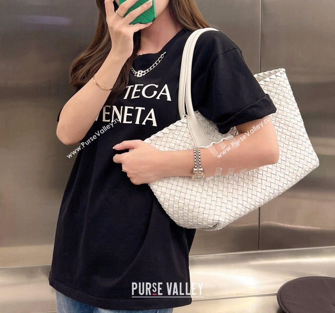 Bottega Veneta Medium Cabat Tote Bag in Intrecciato Leather White 2023 608810 (WT-231212078)