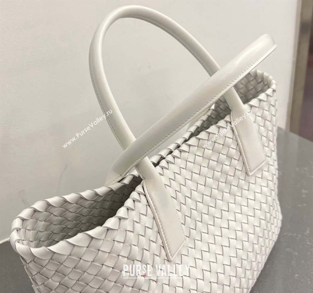 Bottega Veneta Medium Cabat Tote Bag in Intrecciato Leather White 2023 608810 (WT-231212078)