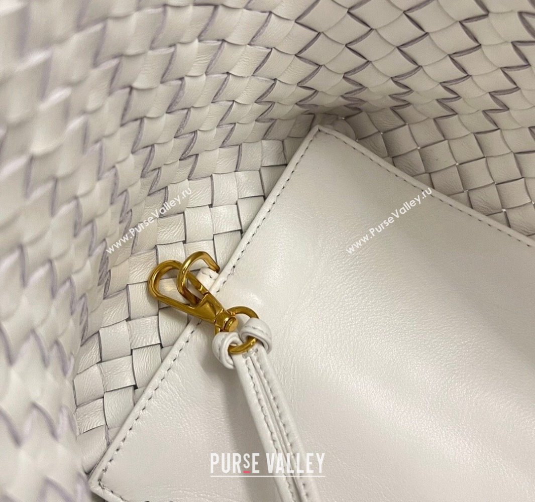 Bottega Veneta Medium Cabat Tote Bag in Intrecciato Leather White 2025 608810 (WT-250519098)