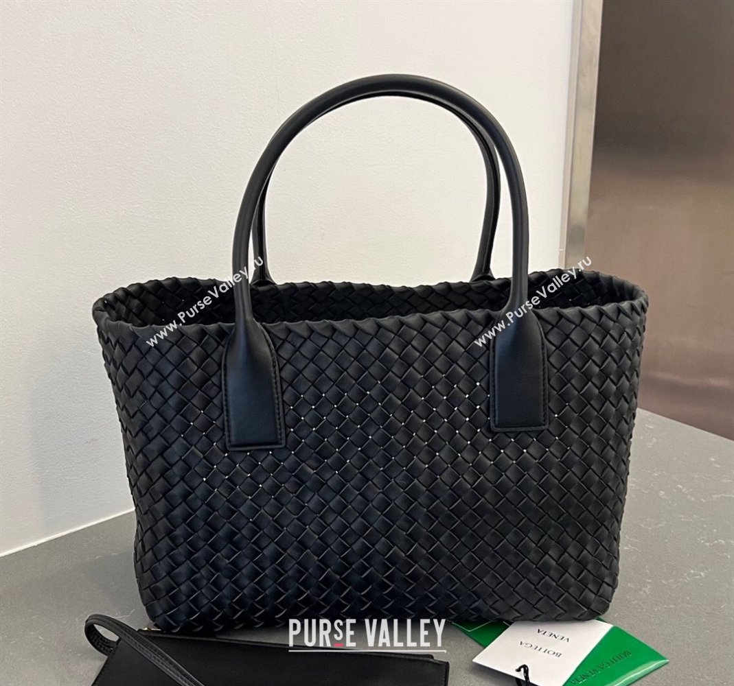 Bottega Veneta Medium Cabat Tote Bag in Intrecciato Leather Black 2023 608810 (WT-231212079)