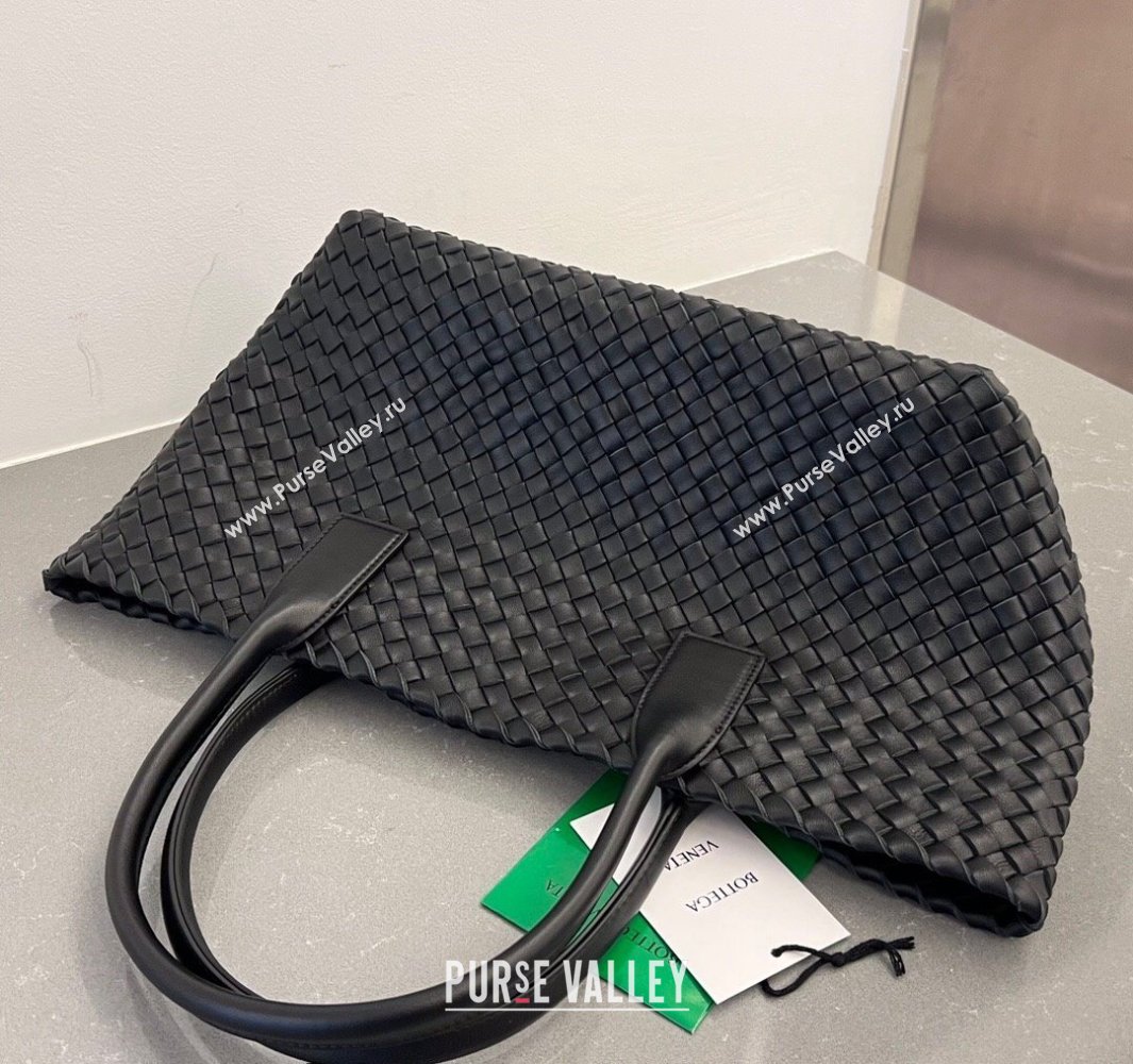 Bottega Veneta Medium Cabat Tote Bag in Intrecciato Leather Black 2025 608810 (WT-250519099)