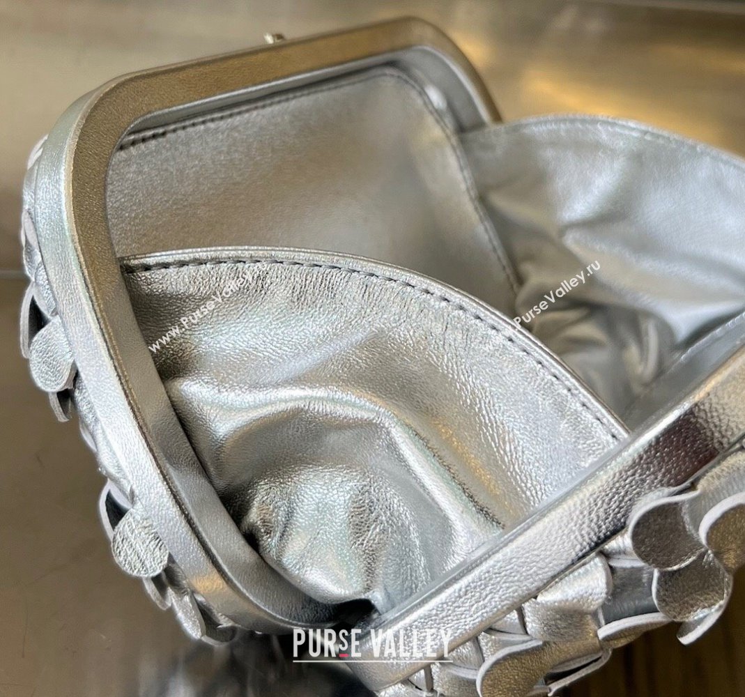 Bottega Veneta Knot Clutch Bag in Intrecciato Lamina Leather All Silver 2023 717622 (WT-231212065)