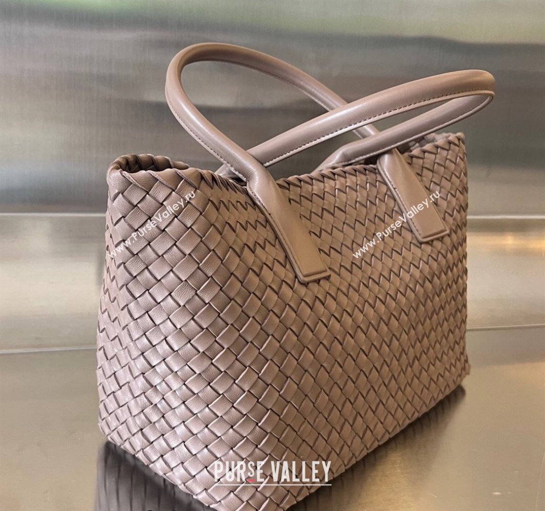 Bottega Veneta Medium Cabat Tote Bag in Intrecciato Leather Khaki 2025 608810 (WT-250519090)