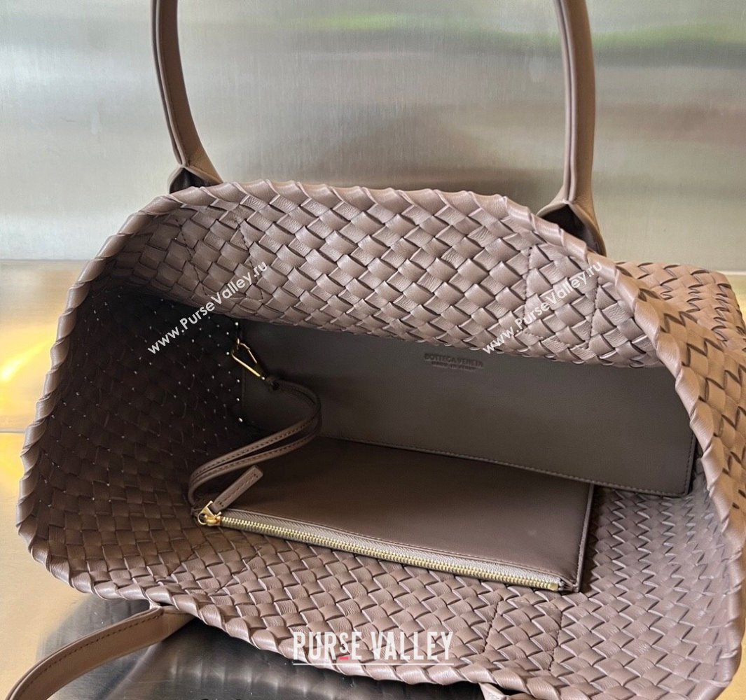 Bottega Veneta Medium Cabat Tote Bag in Intrecciato Leather Khaki 2025 608810 (WT-250519090)
