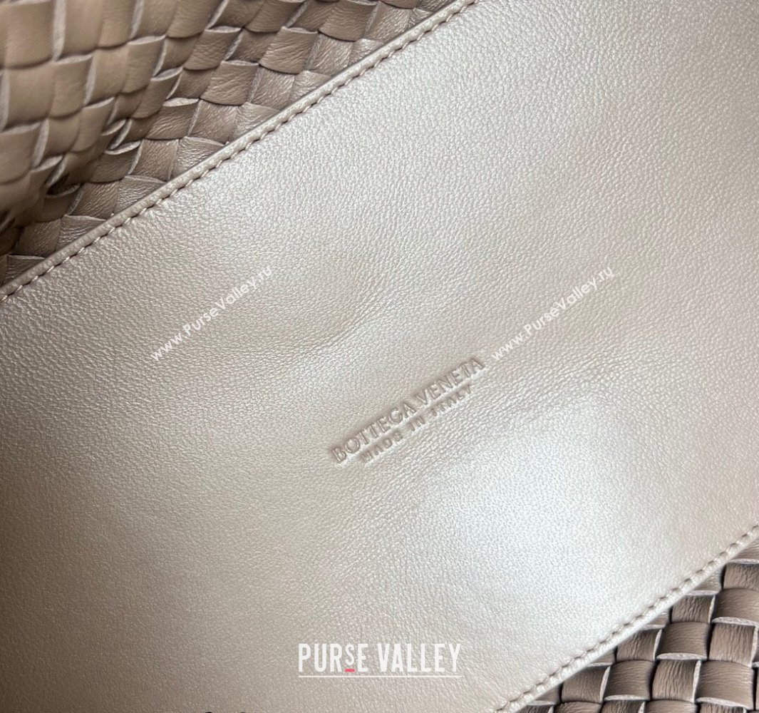 Bottega Veneta Medium Cabat Tote Bag in Intrecciato Leather Khaki 2025 608810 (WT-250519090)