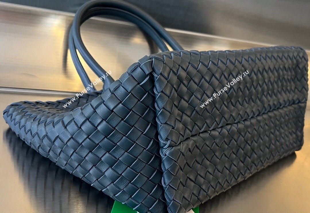 Bottega Veneta Medium Cabat Tote Bag in Intrecciato Leather Dark Blue 2025 608810 (WT-250519092)