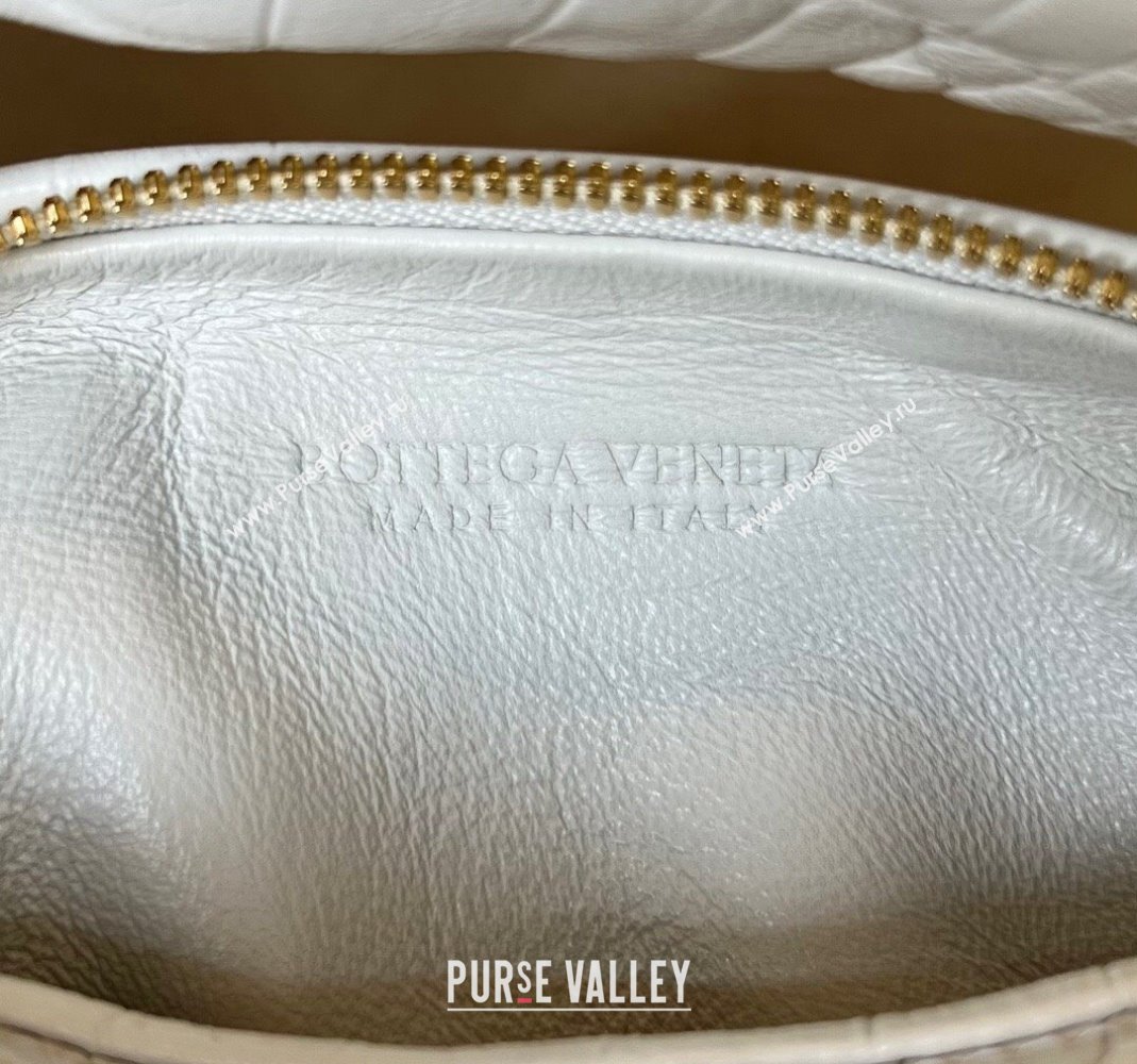 Bottega Veneta Mini Jodie Hobo in Alligator Leather White 2024 717709 (WT-240221095)