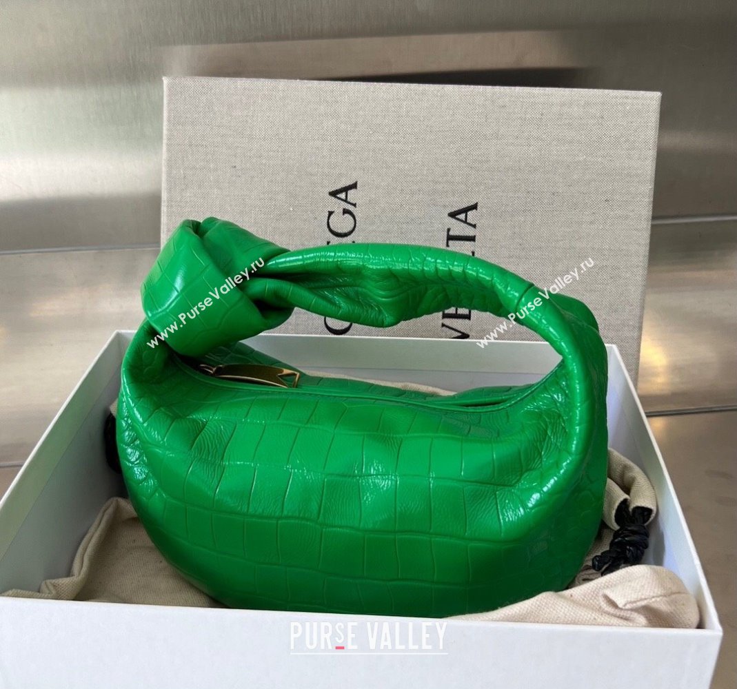 Bottega Veneta Mini Jodie Hobo in Alligator Leather Parrot Green 2024 717709 (WT-240221108)