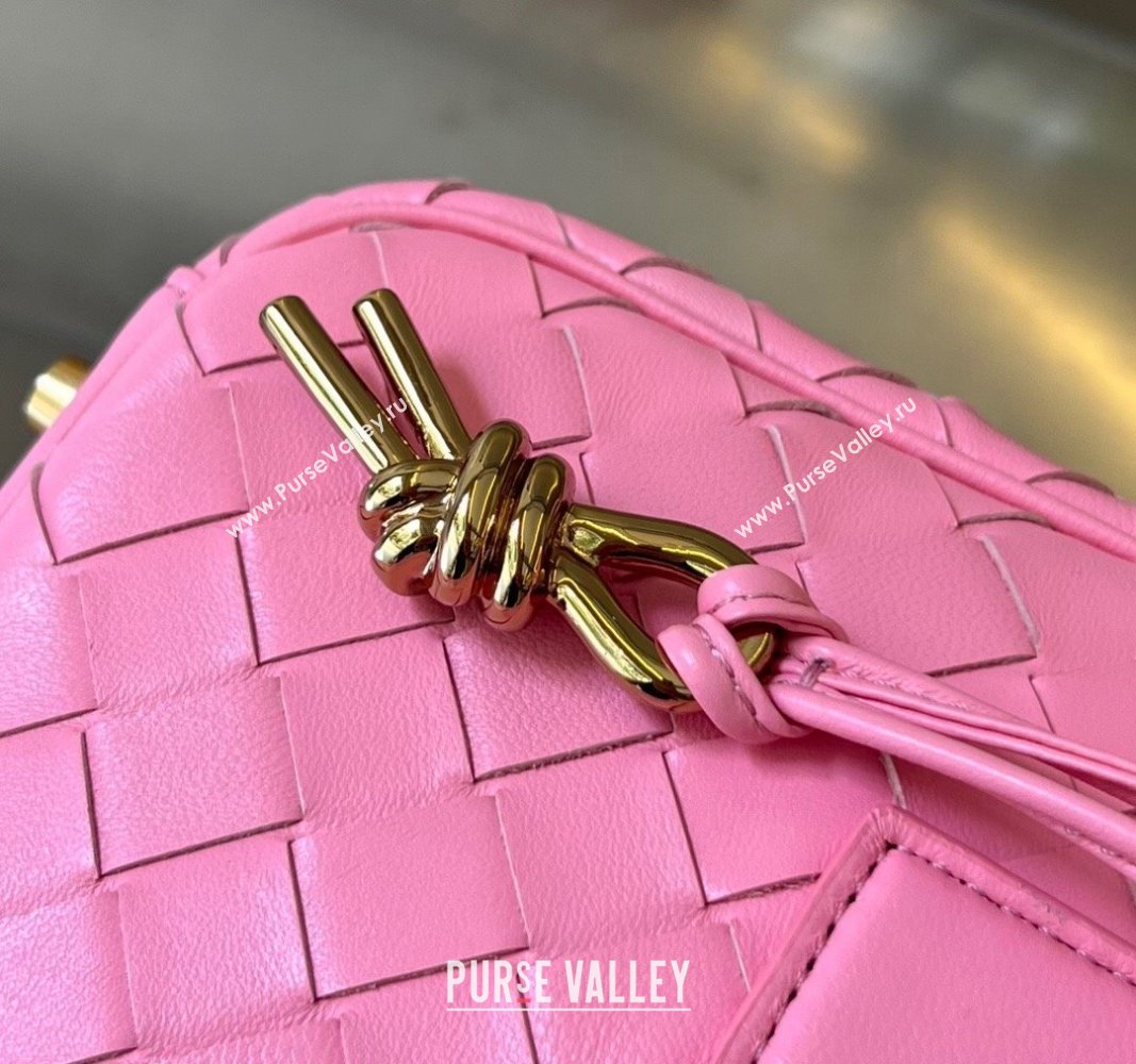 Bottega Veneta Small Getaway Top Handle Bag in Intrecciato Leather Pink 2023 776736 (WT-240314047)