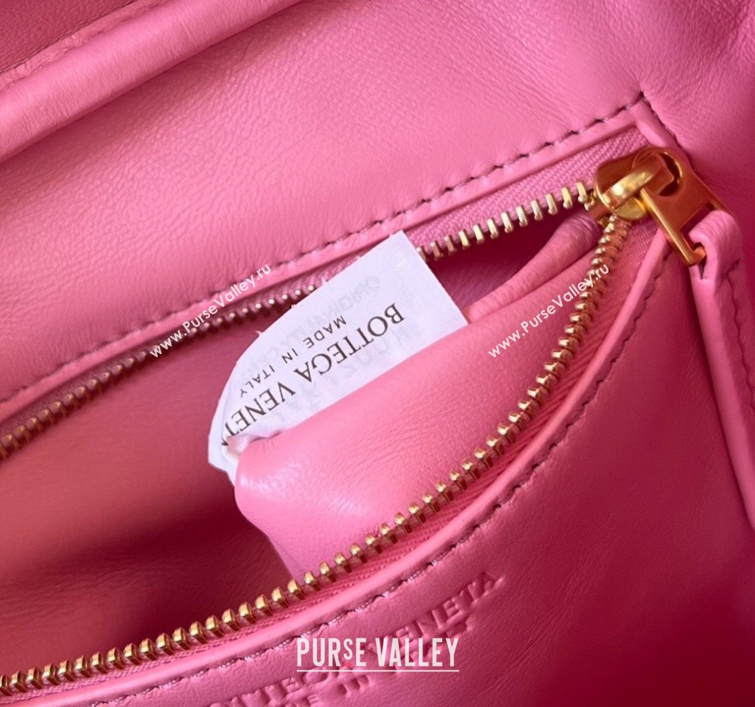 Bottega Veneta Small Getaway Top Handle Bag in Intrecciato Leather Pink 2023 776736 (WT-240314047)