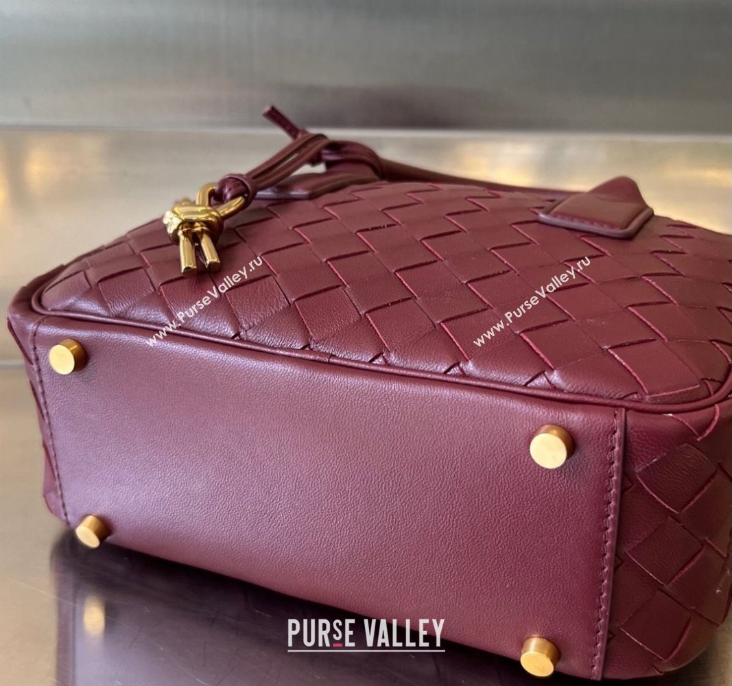 Bottega Veneta Small Getaway Top Handle Bag in Intrecciato Leather Burgundy 2023 776736 (WT-240314048)