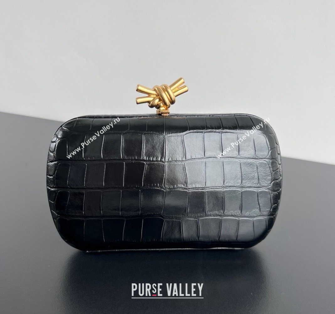 Bottega Veneta Knot Clutch in Alligator Embossed Leather Black 2024 737025 (WT-240418101)