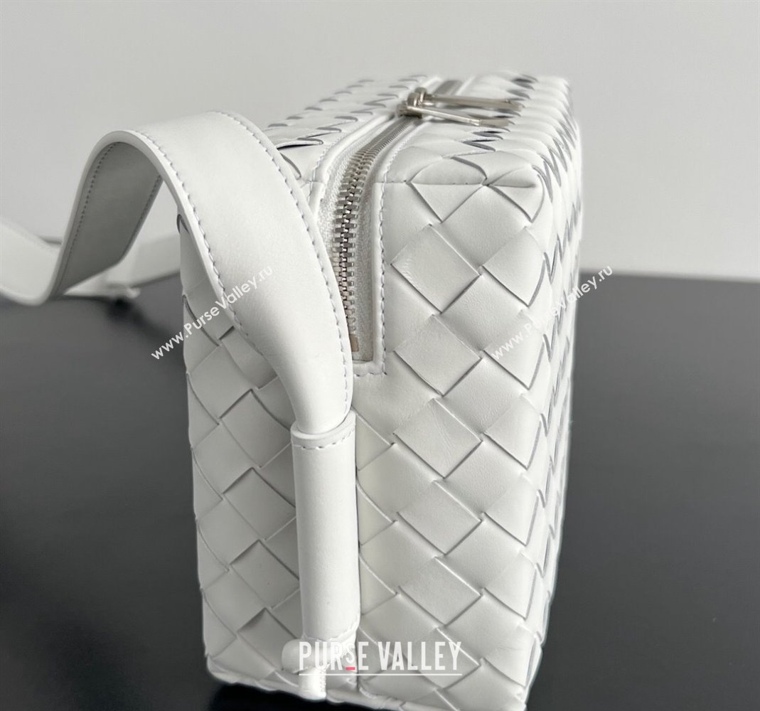 Bottega Veneta Intrecciato Camera Bag White 2024 755774 (WT-240418106)