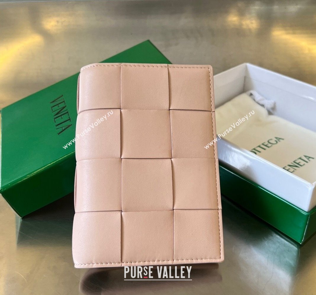 Bottega Veneta Cassette Passport Case Lotus Pink 2024 777046 (WT-240418088)