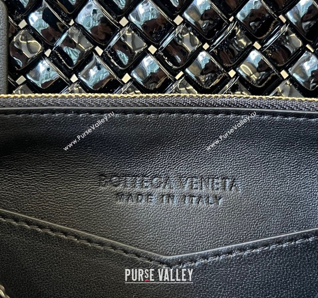 Bottega Veneta Patti Top Handle Bag in Intreccio Patent Leather Black 2024 709420 (WT-240419016)