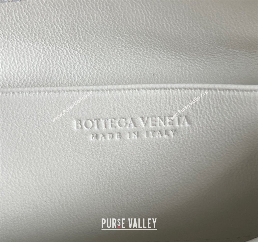 Bottega Veneta Intrecciato Leather Beauty Pouch with Red Heart White 2024 764044 (WT-240418094)