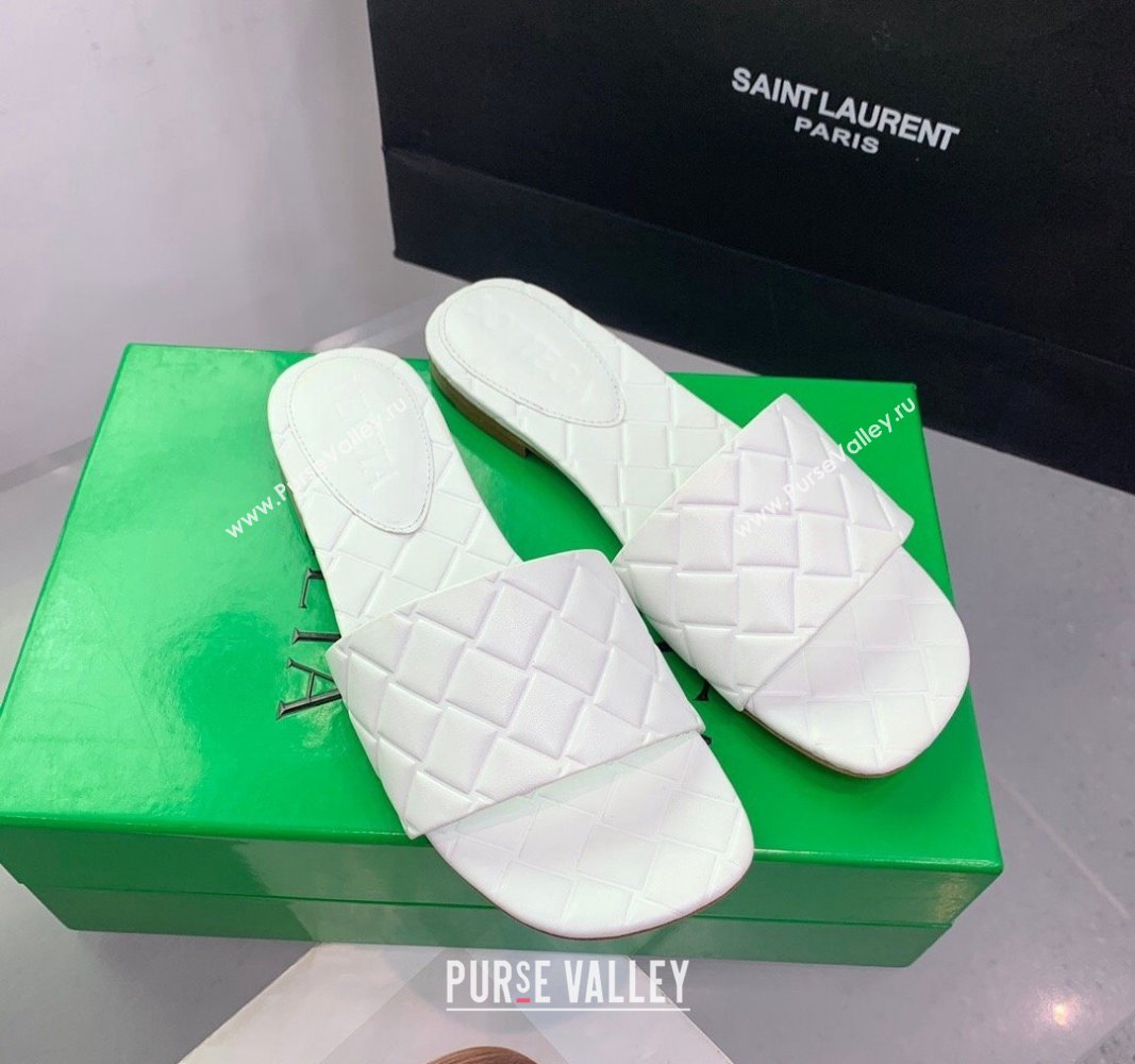 Bottega Veneta Amy Flat Slide Sandals in Lambskin White 2024 0430 (KER-240430158)