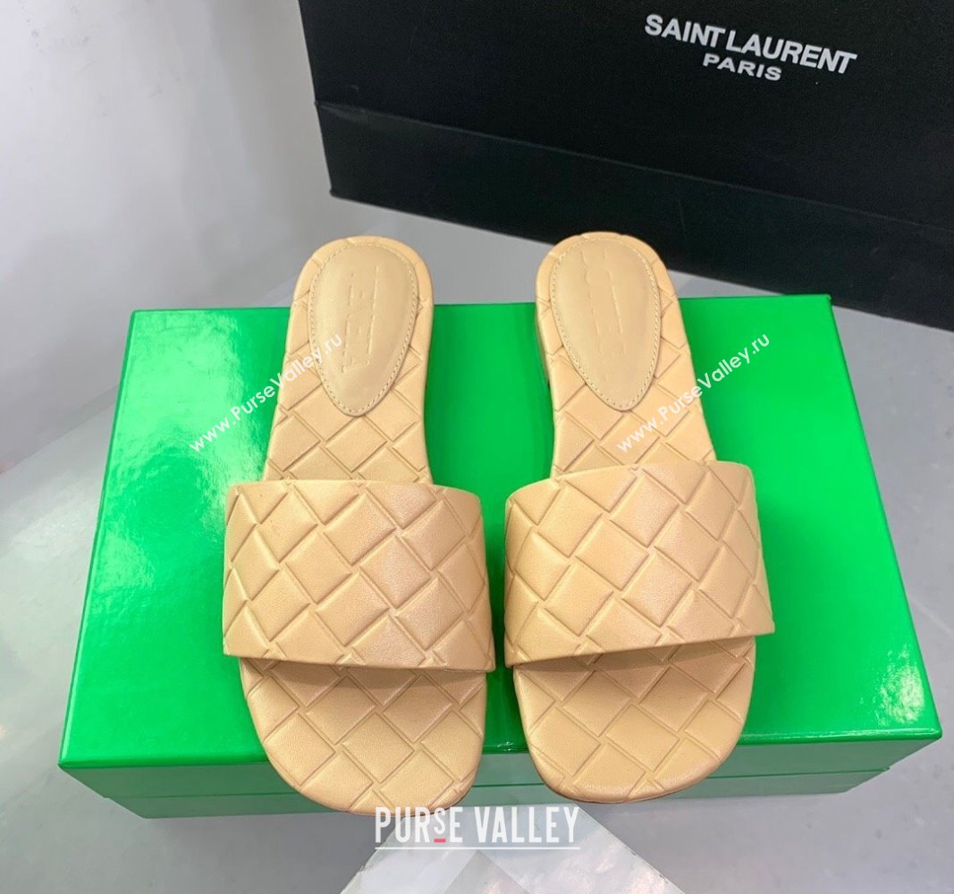 Bottega Veneta Amy Flat Slide Sandals in Lambskin Beige 2024 0430 (KER-240430159)