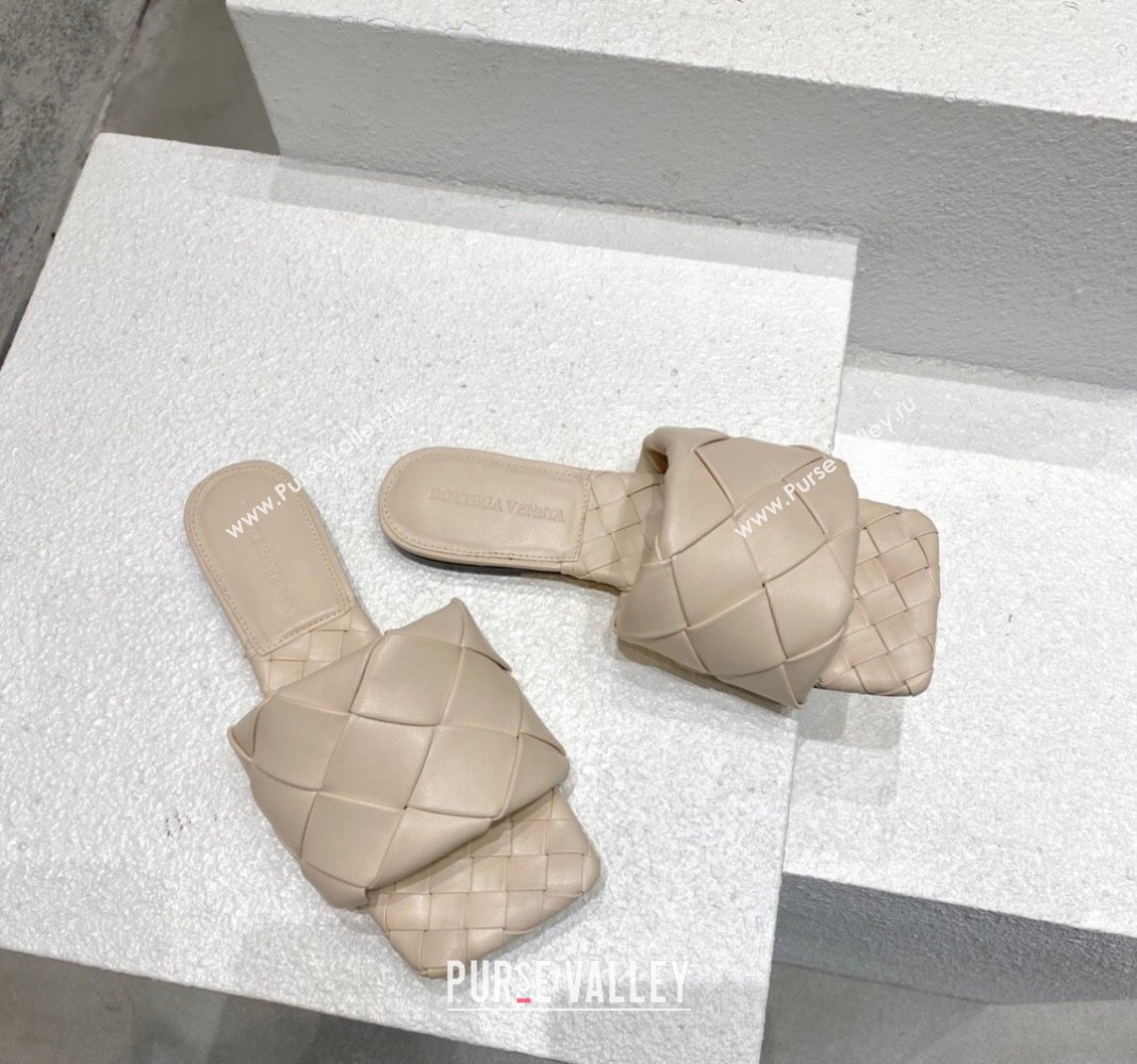 Bottega Veneta Lido Flat Slide Sandals in Intrecciato Leather Light Beige 2024 0430 (MD-240430196)