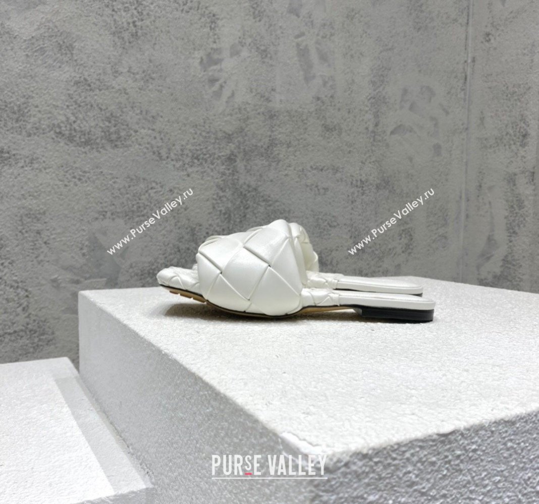Bottega Veneta Lido Flat Slide Sandals in Intrecciato Leather Snow White 2024 0430 (MD-240430197)