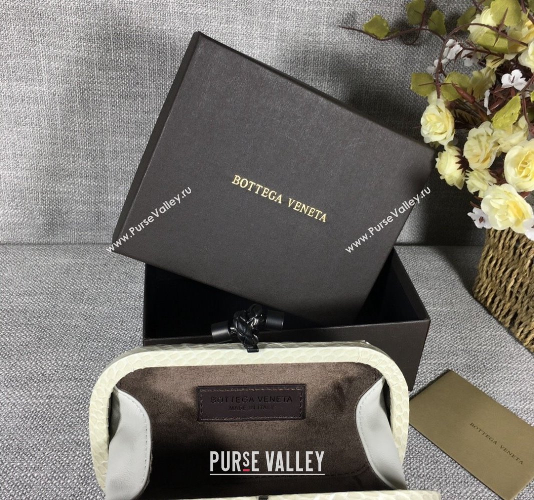 Bottega Veneta Satin Knot Mini Clutch Light Silver 2024 BV8651 (WT-240528020)