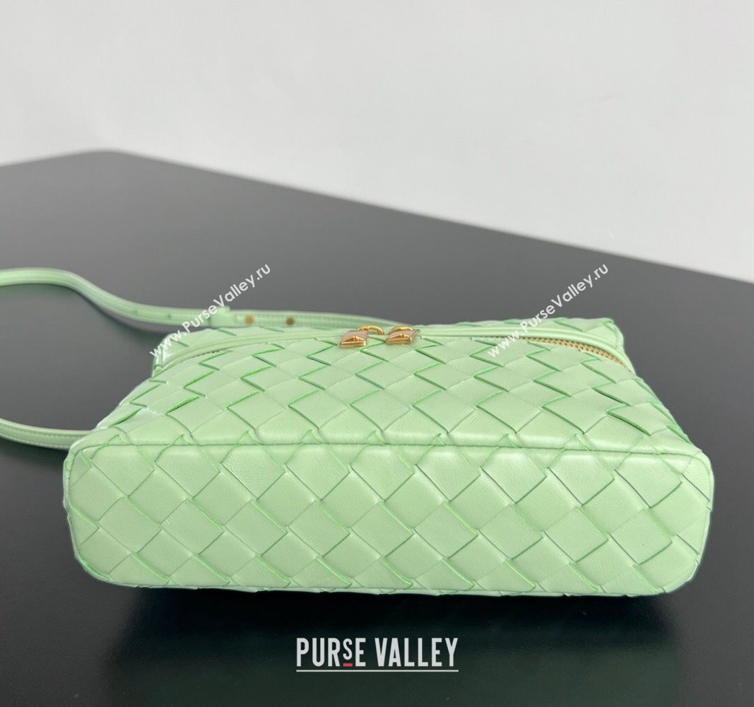 Bottega Veneta Bang Bang Vanity Case in Intrecciato Leather Fresh mint Green 2024 789109 (WT-240528048)