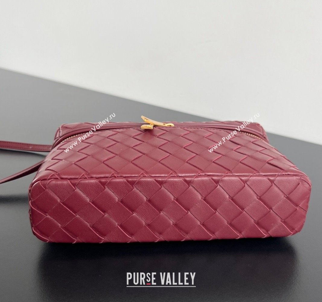 Bottega Veneta Bang Bang Vanity Case in Intrecciato Leather Cherry Red 2024 789109 (WT-240528050)