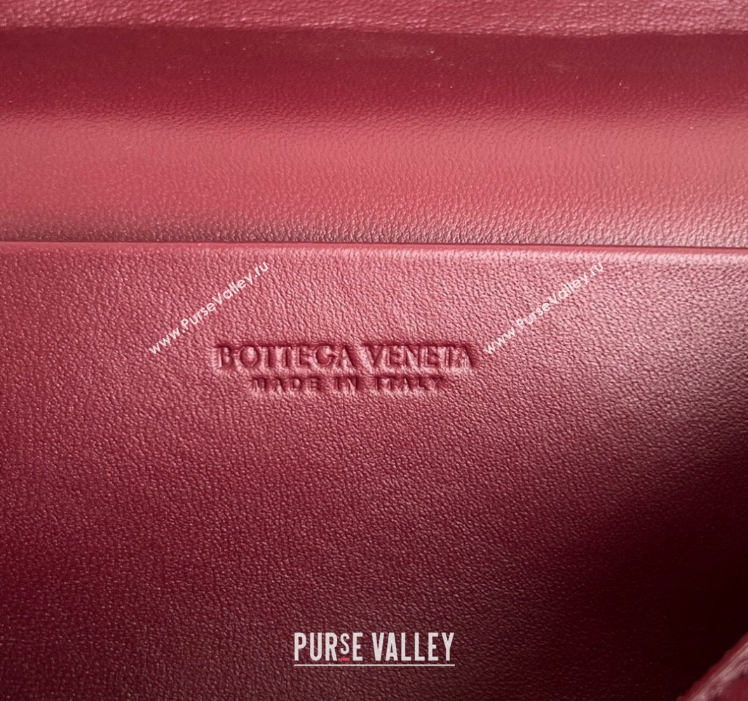 Bottega Veneta Bang Bang Vanity Case in Intrecciato Leather Cherry Red 2024 789109 (WT-240528050)