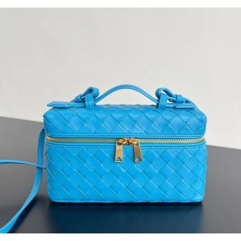 Bottega Veneta Bang Bang Vanity Case in Intrecciato Leather Pool Blue 2024 789109 (WT-240528053)