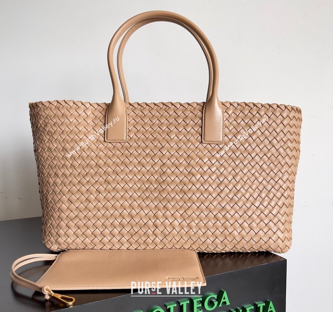 Bottega Veneta Large Cabat Tote Bag in Intreccio Leather Beige 2 2024 608811 (XY-240528086)