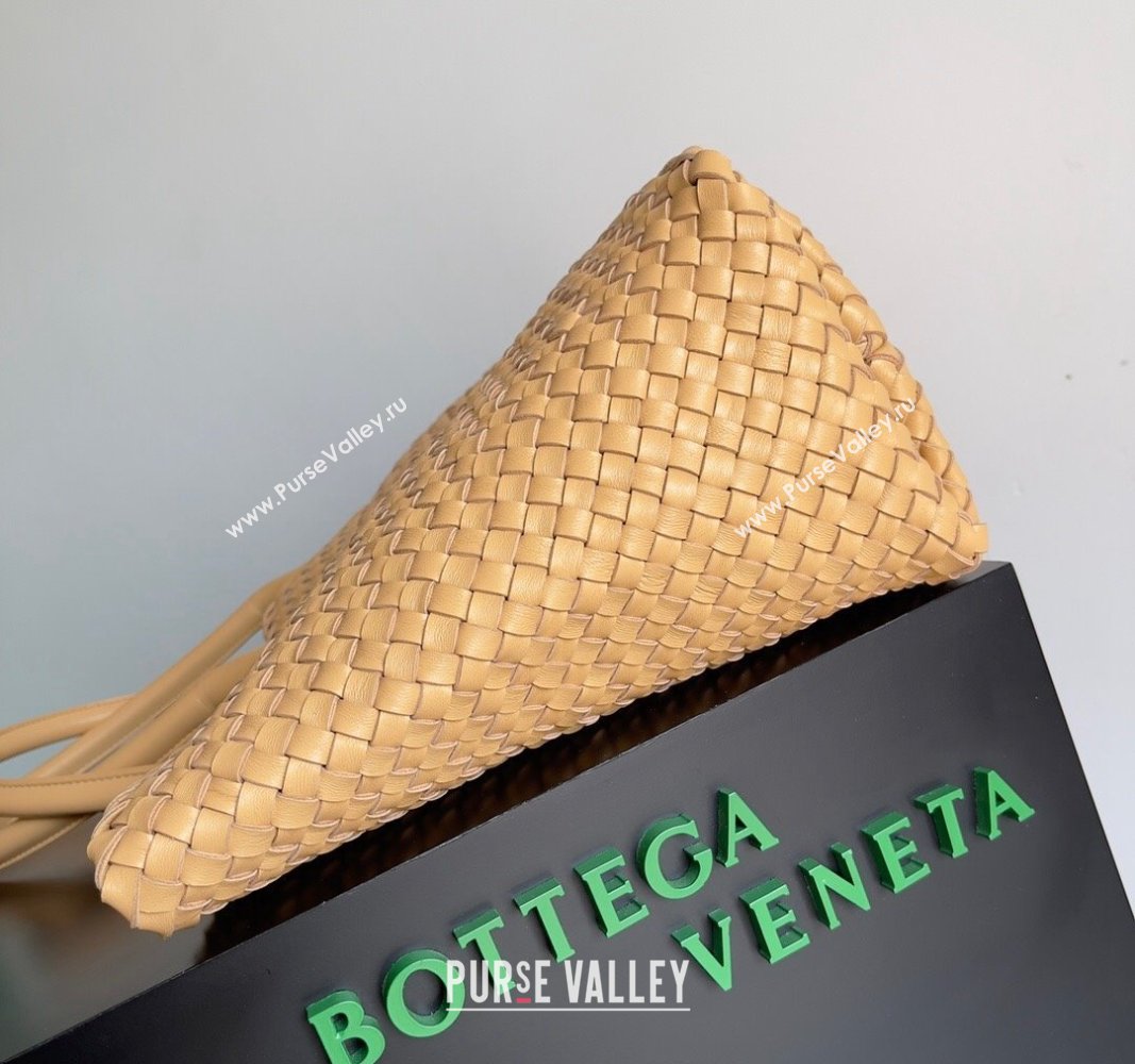 Bottega Veneta Large Cabat Tote Bag in Intreccio Leather Apricot 2 2024 608811 (XY-240528090)