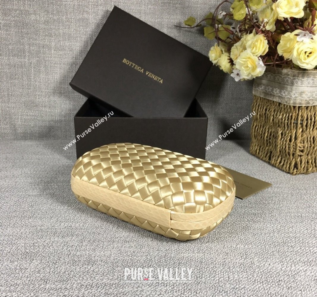 Bottega Veneta Satin Knot Mini Clutch Light Gold 2024 BV8651 (WT-240528010)