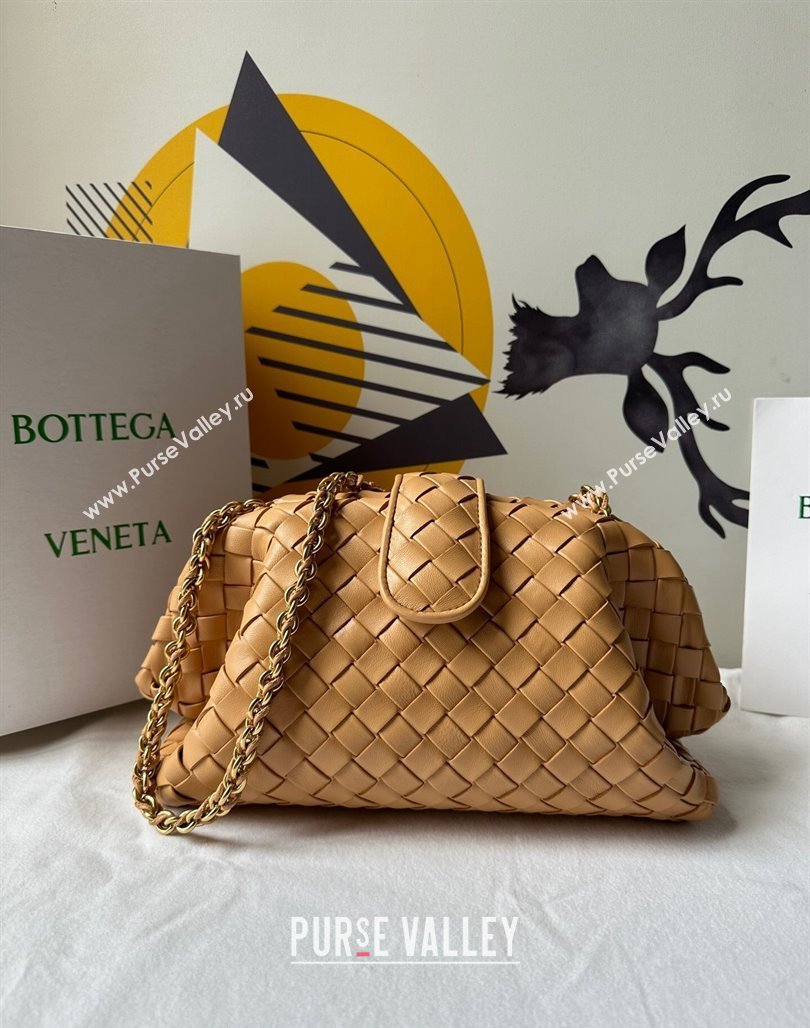 Bottega Veneta Teen Lauren 1980 Clutch With Chain in Intrecciato Leather Dark Praline Apricot 2024 785807 (WT-240528067)