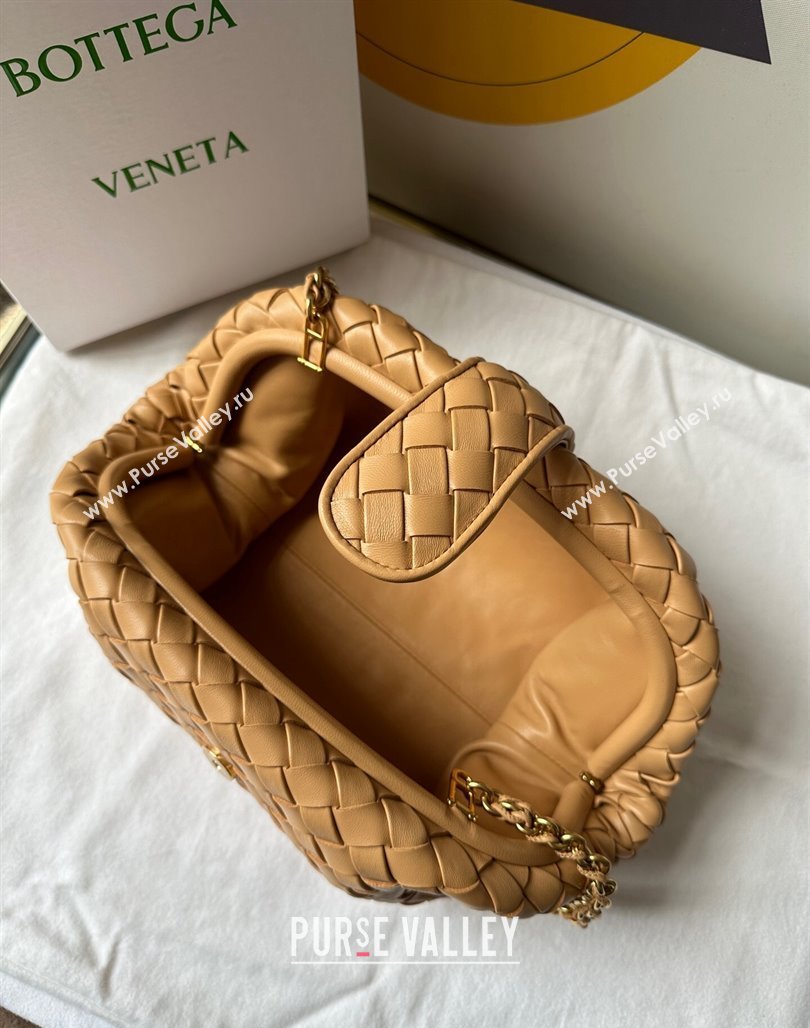 Bottega Veneta Teen Lauren 1980 Clutch With Chain in Intrecciato Leather Dark Praline Apricot 2024 785807 (WT-240528067)