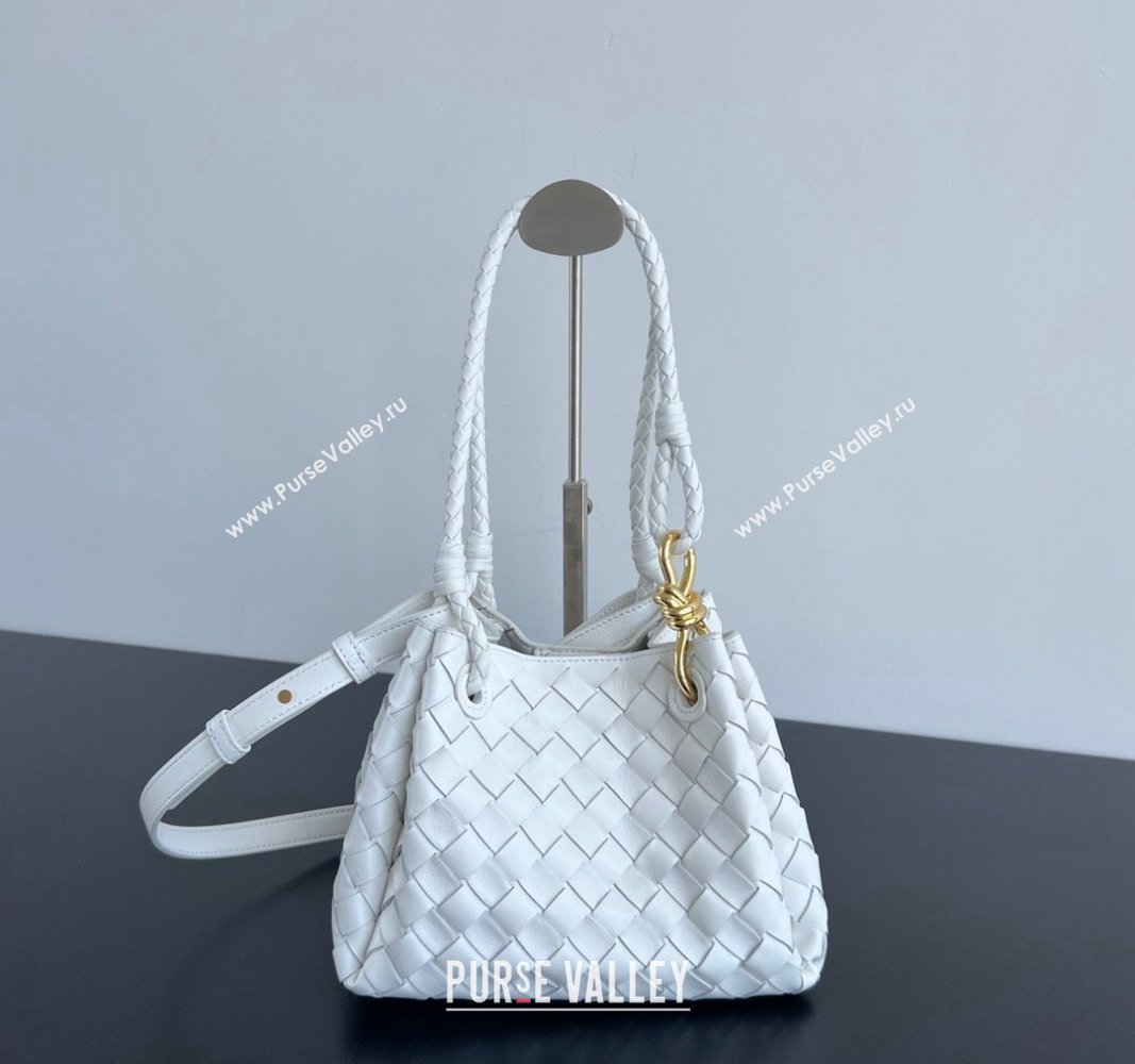 Bottega Veneta Small Parachute Shoulder Bag in Intrecciato Leather 796569 White 2024 (WT-240621013)