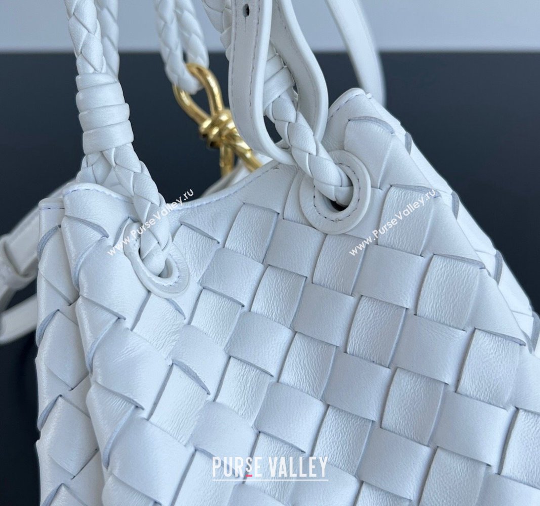 Bottega Veneta Small Parachute Shoulder Bag in Intrecciato Leather 796569 White 2024 (WT-240621013)